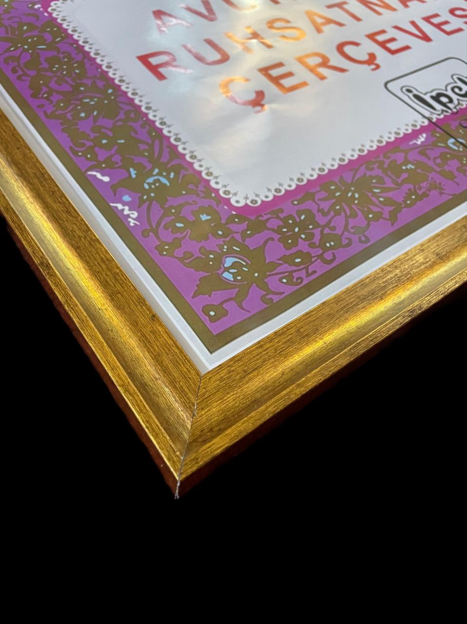 Avukatlık Ruhsat Çerçevesi Zarif Model Altın Renk