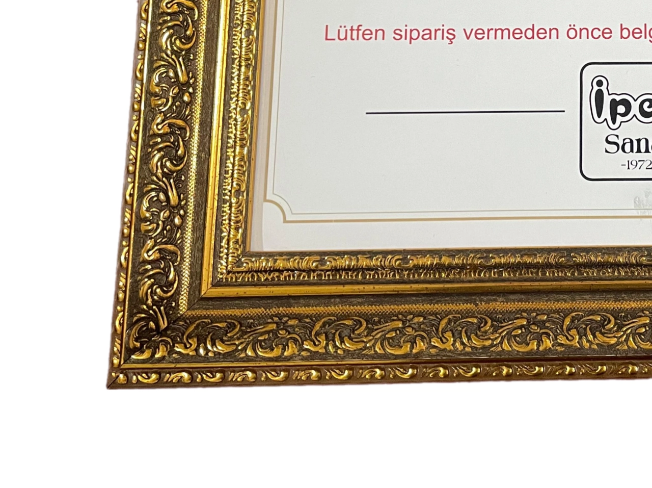 Diploma Çerçevesi 25x35 Boyutta Varaklı Altın