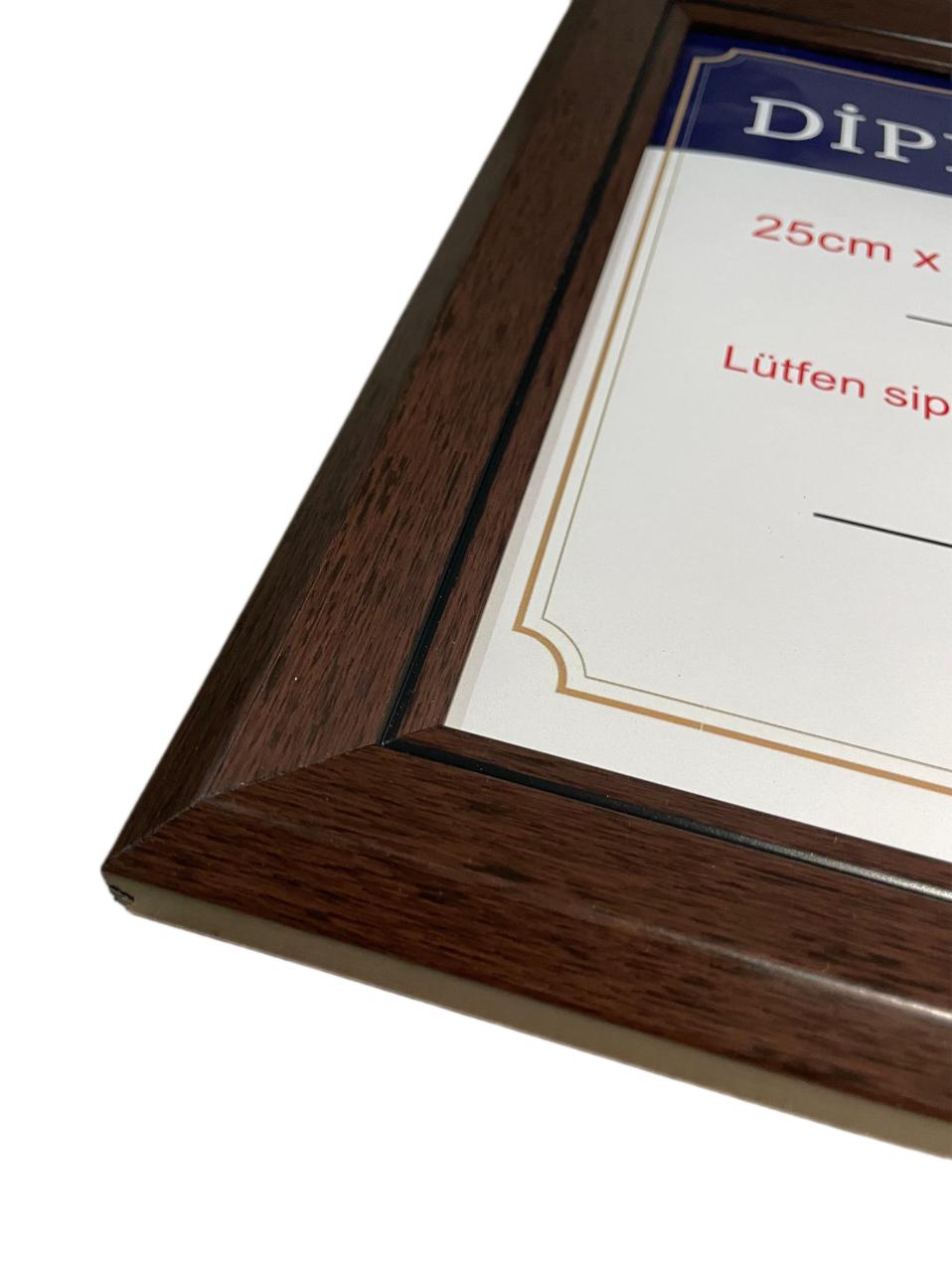 Diploma Çerçevesi 25x35 Boyutta Kahverengi