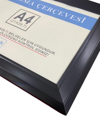 A4 Boyutunda Siyah Çerçeve