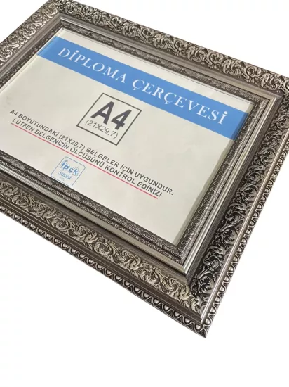A4 Boyutunda Gümüş Renk Varaklı Model Diploma ve Sertifika Çerçevesi