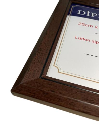 Diploma Çerçevesi 25x35 Boyutta Kahverengi